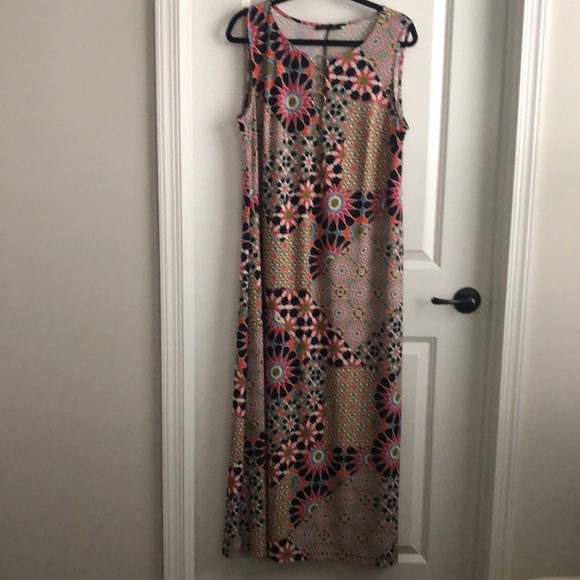 Ellen Weaver multi-color, patch, print and gold ring maxi dress 2X - Picture 3 of 6